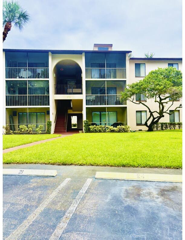 201 Foxtail Drive H3, Greenacres, FL 33415, Greenacres