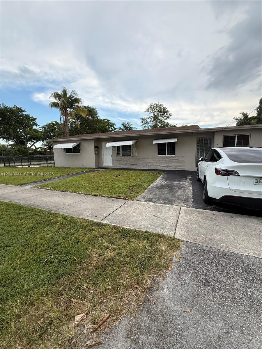 300 SW 9th Avenue A, Hallandale Beach, FL 33009, Hallandale Beach