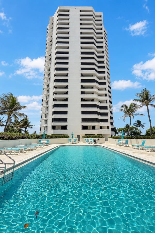 5080 N Ocean Drive 20c, Singer Island, FL 33404