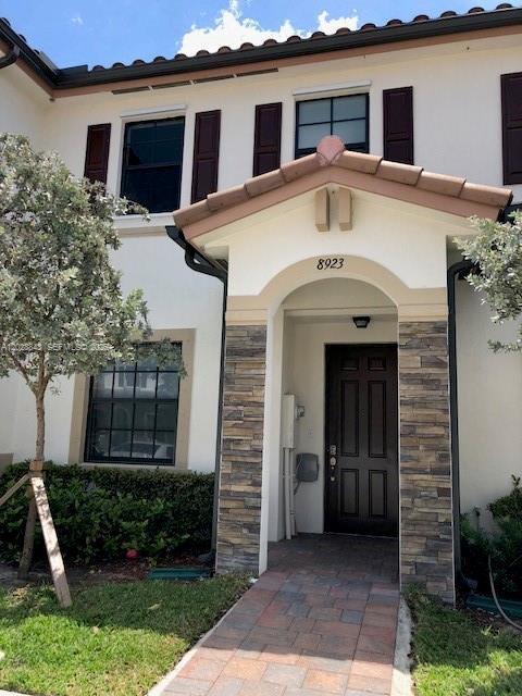 8923 W 35th Avenue, Hialeah, FL 33018, Hialeah