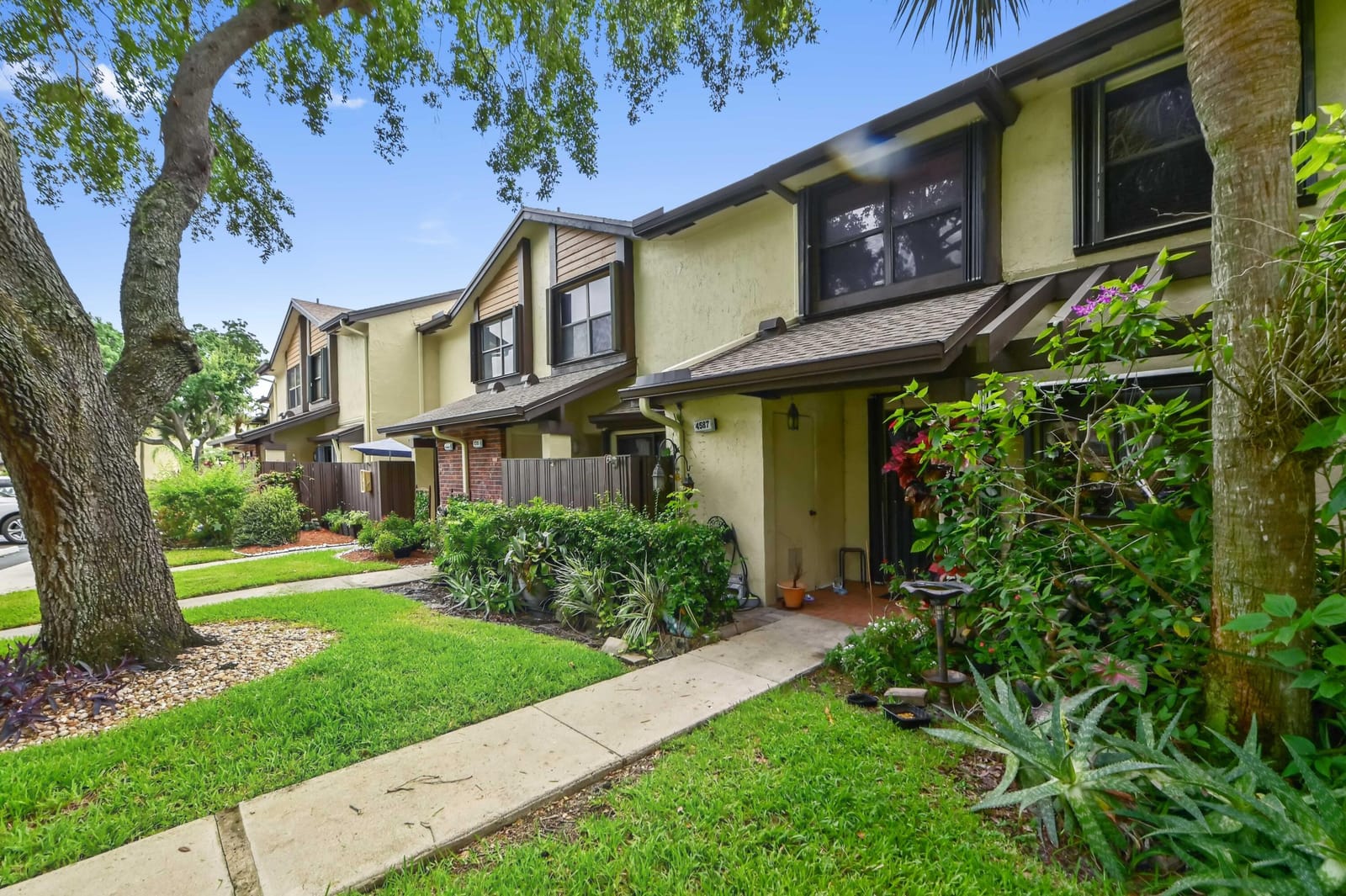 4587 Carambola Circle S 27218 — photo 8
