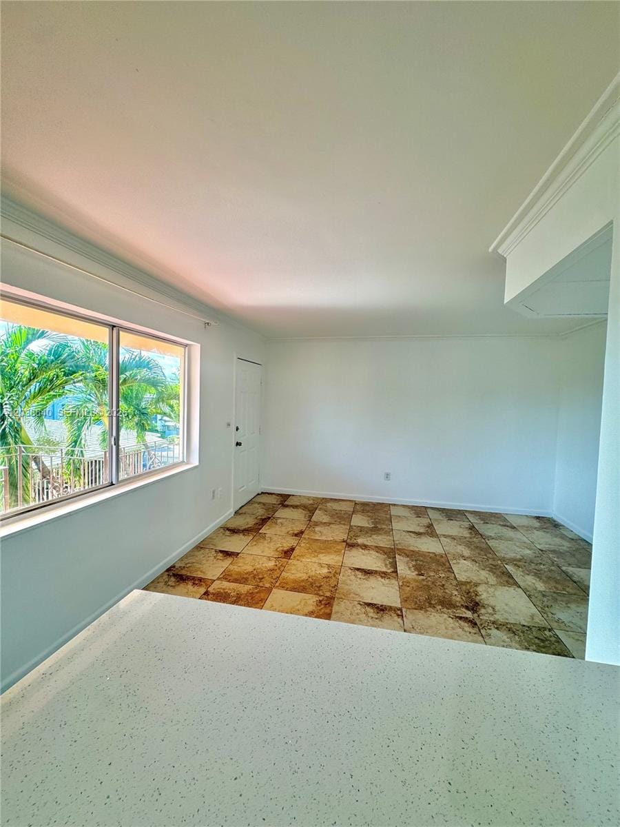 1020 SW 7th Street 9 — photo 4