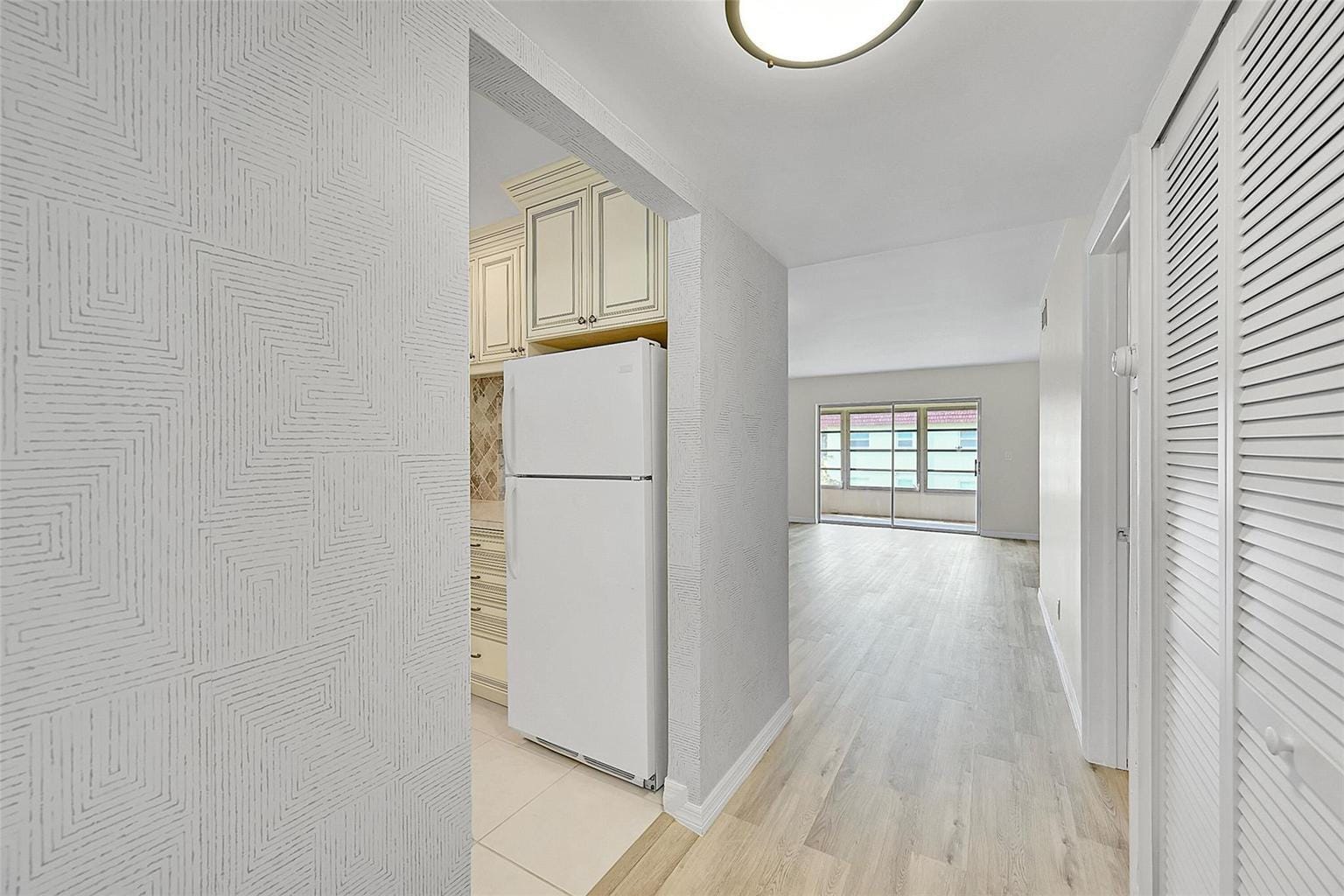23 Abbey Lane 202, Delray Beach, FL 33446 photo 5
