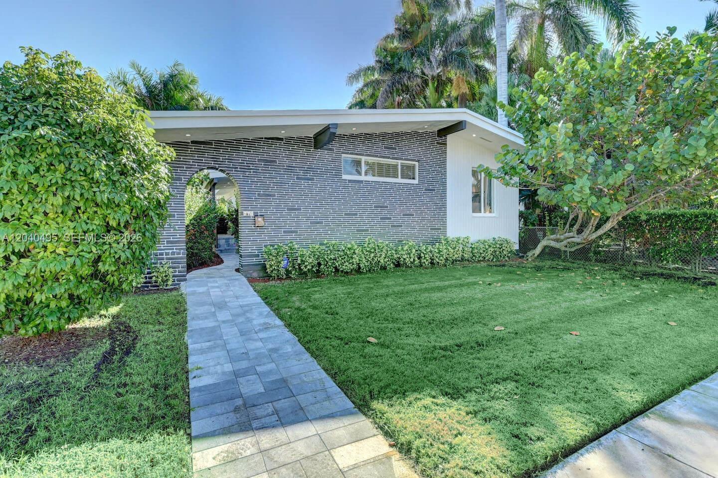 714 Tyler Street, Hollywood, FL 33019, Hollywood