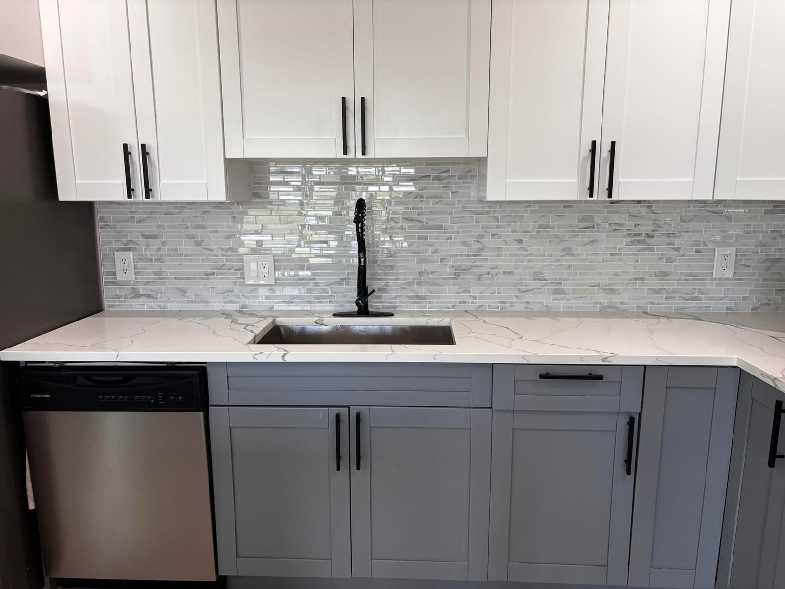 450 SW Eyerly Avenue — photo 12