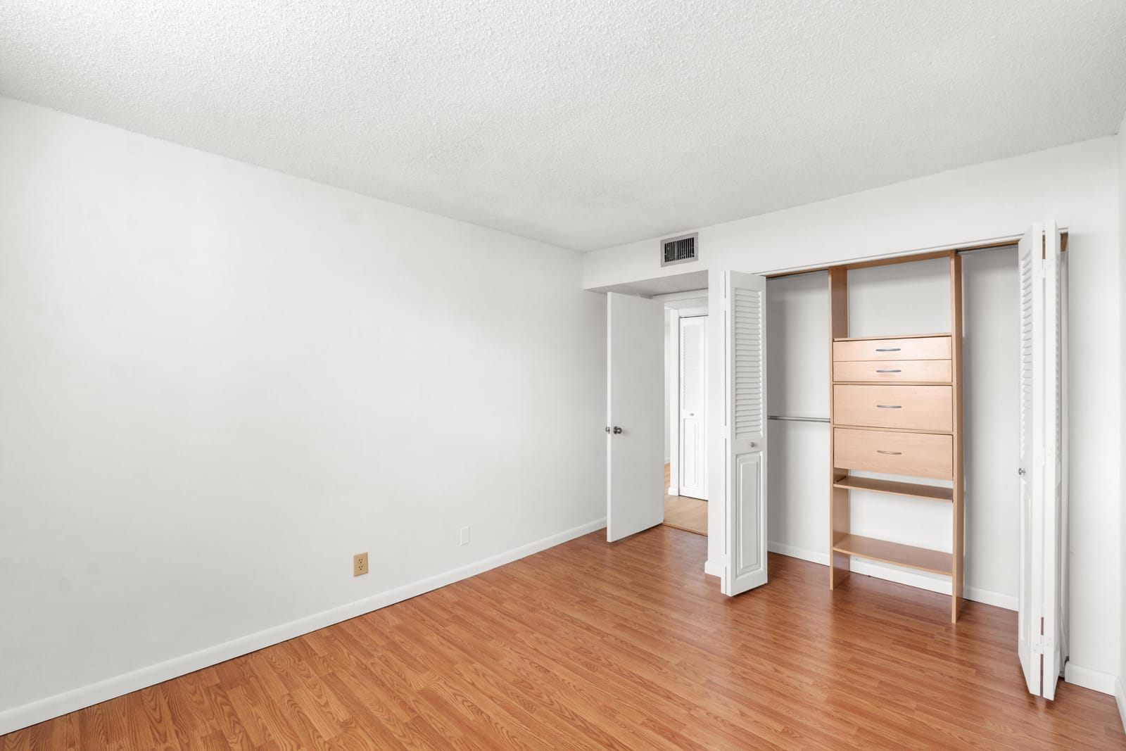 6190 Woodlands Boulevard 513, Tamarac, FL 33319 photo 13