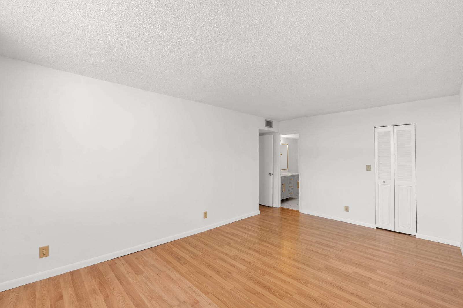 6190 Woodlands Boulevard 513, Tamarac, FL 33319 photo 7