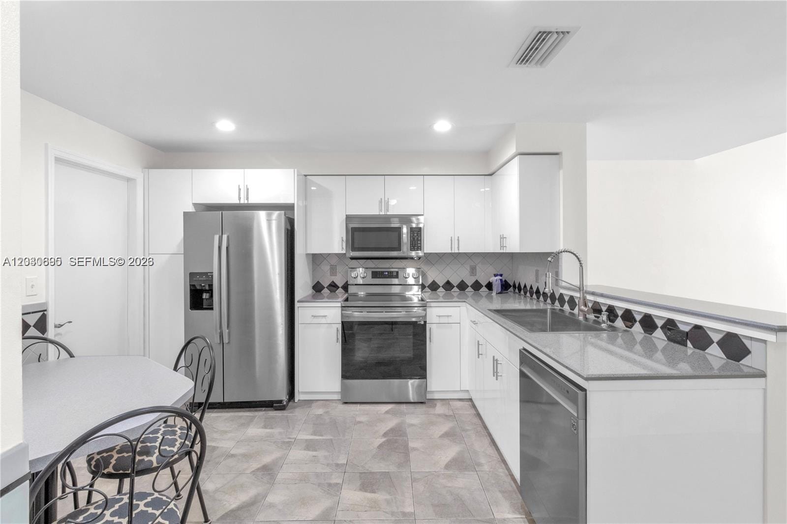 1393 Barcelona Way 4-26 — photo 6