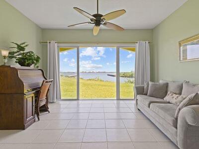 4 Harbour Isle Drive E 106, Fort Pierce, FL 34949, Fort Pierce
