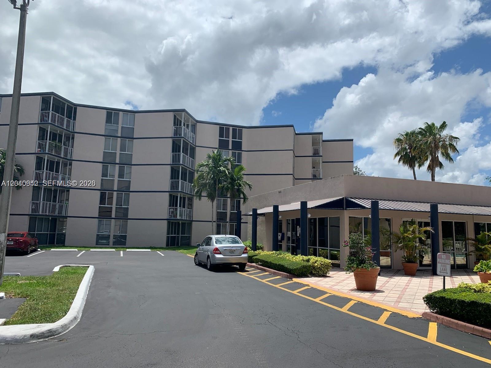 7035 NW 186th Street D310, Hialeah, FL 33015, Hialeah