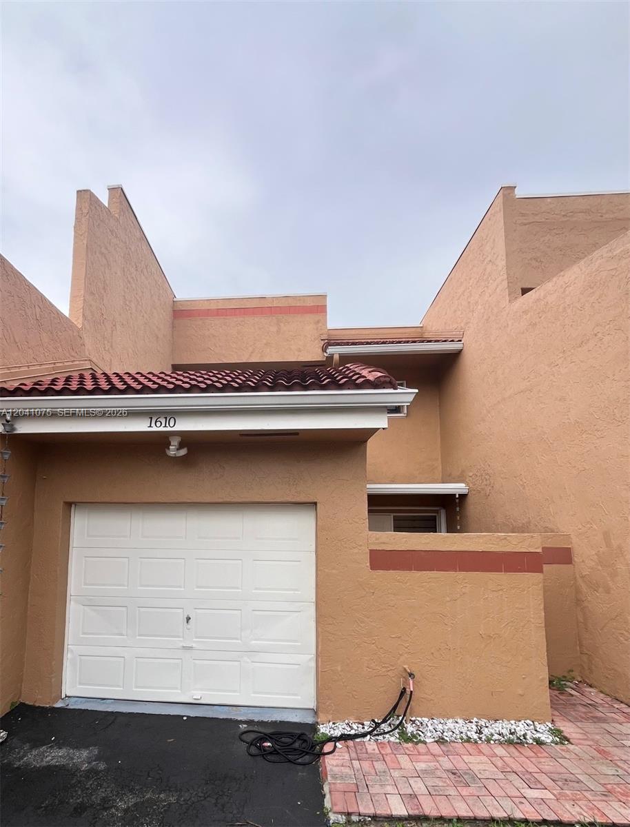 1610 SW 120th Avenue 1610, Pembroke Pines, FL 33025