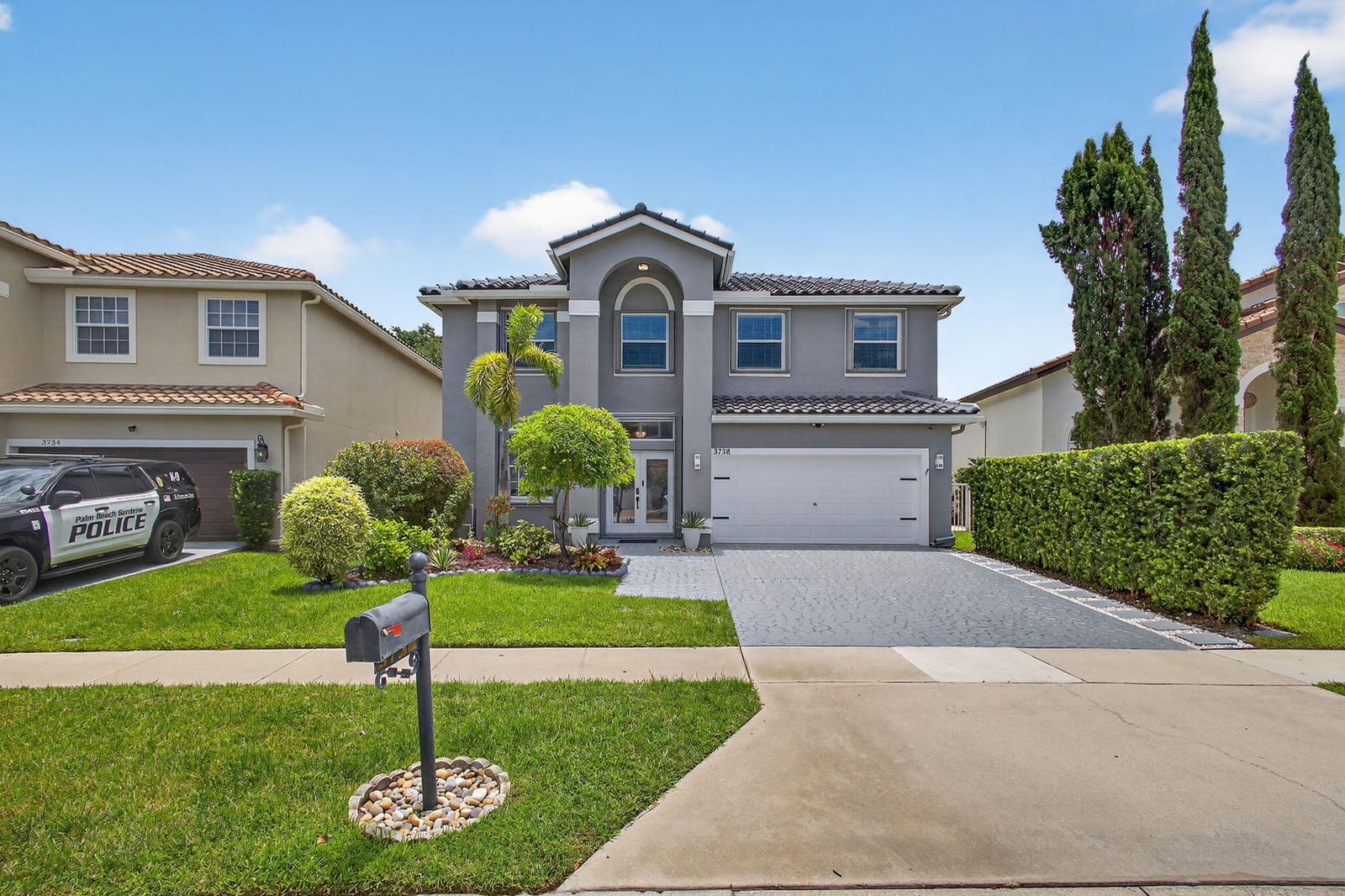 3738 Old Lighthouse Circle — photo 4