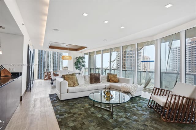 465 Brickell Avenue 2101, Icon Brickell, Miami, FL