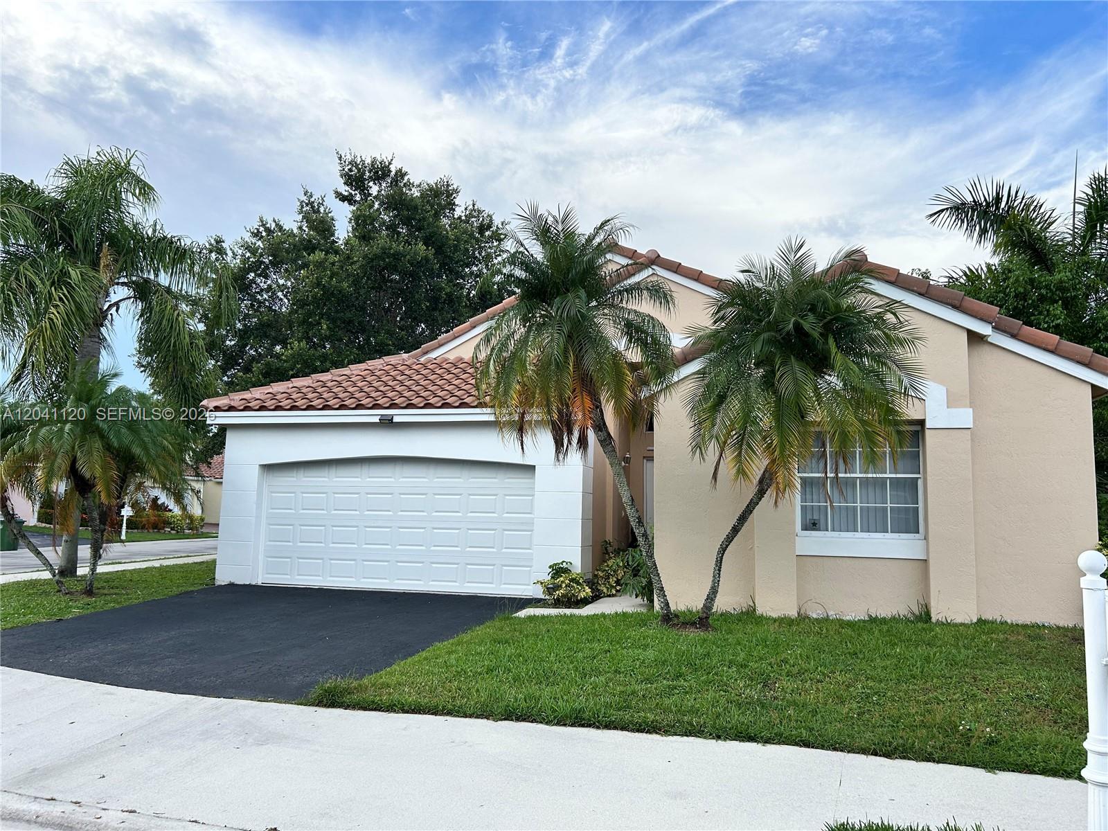 286 Bridgeton Way, Weston, FL 33326, Weston