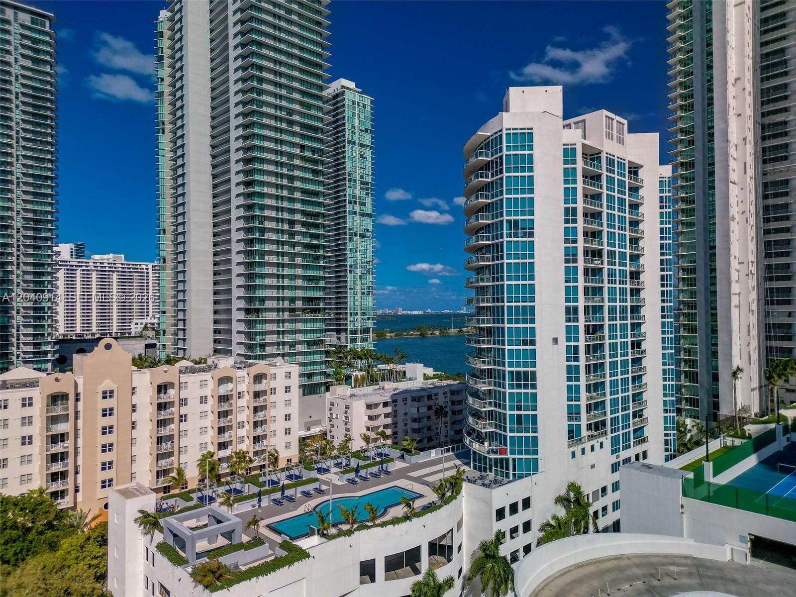 480 NE 30th Street 904, Miami, FL 33137 photo 24