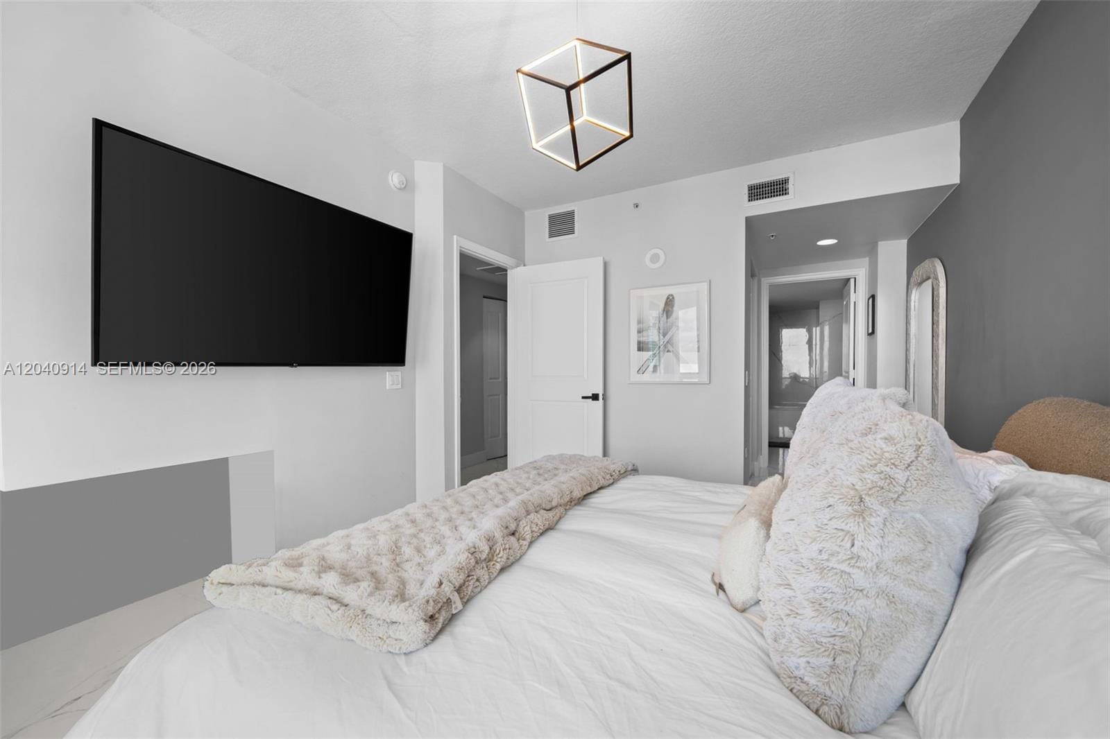 480 NE 30th Street 904, Miami, FL 33137 photo 9