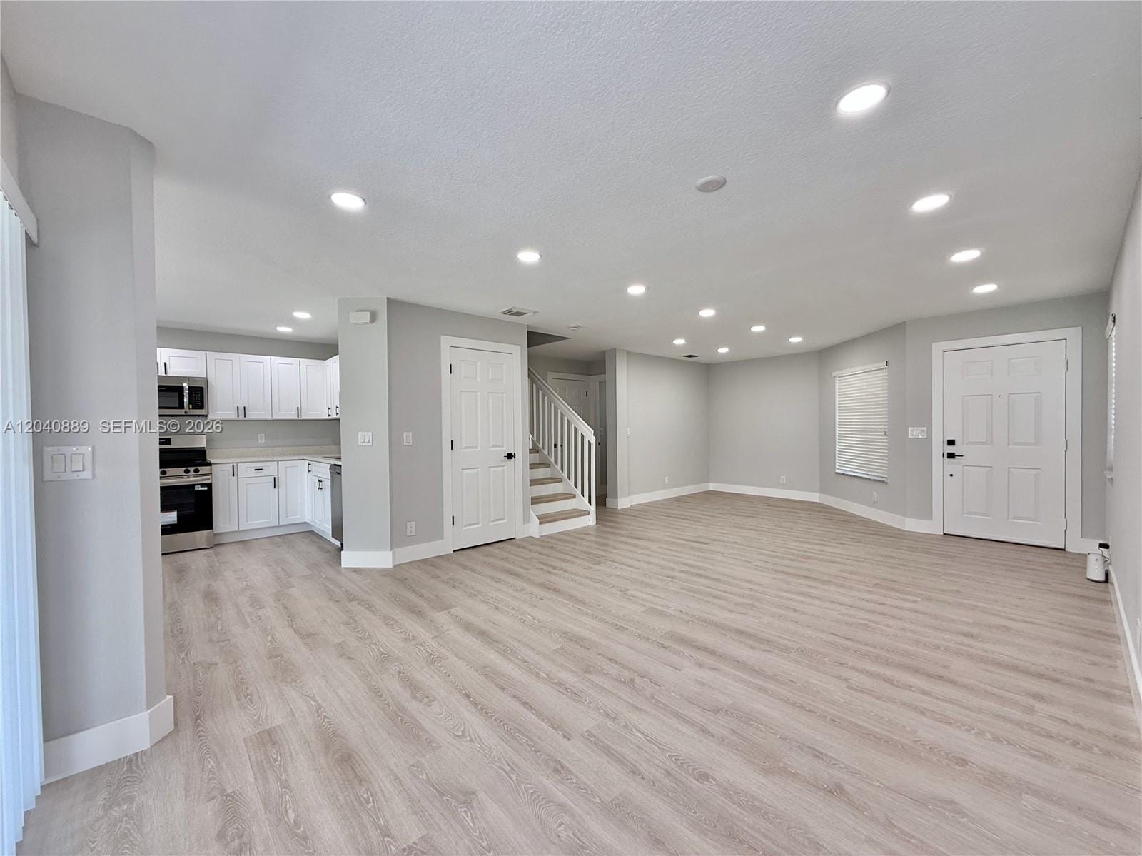 9612 Lily Bank Court, Riviera Beach, FL 33407 photo 4
