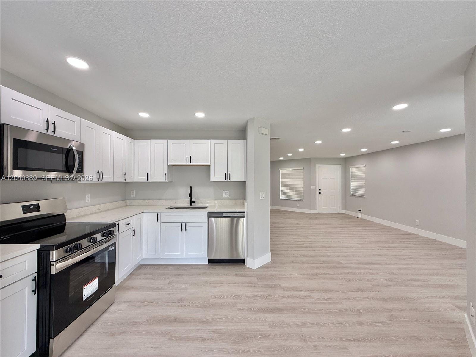 9612 Lily Bank Court, Riviera Beach, FL 33407 photo 7