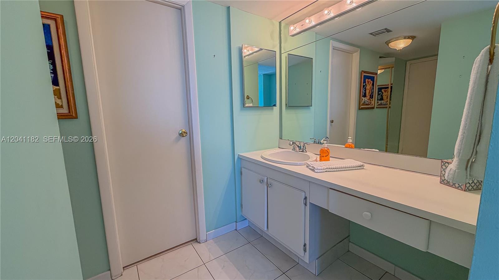 20335 W Country Club Drive 2102 — photo 6