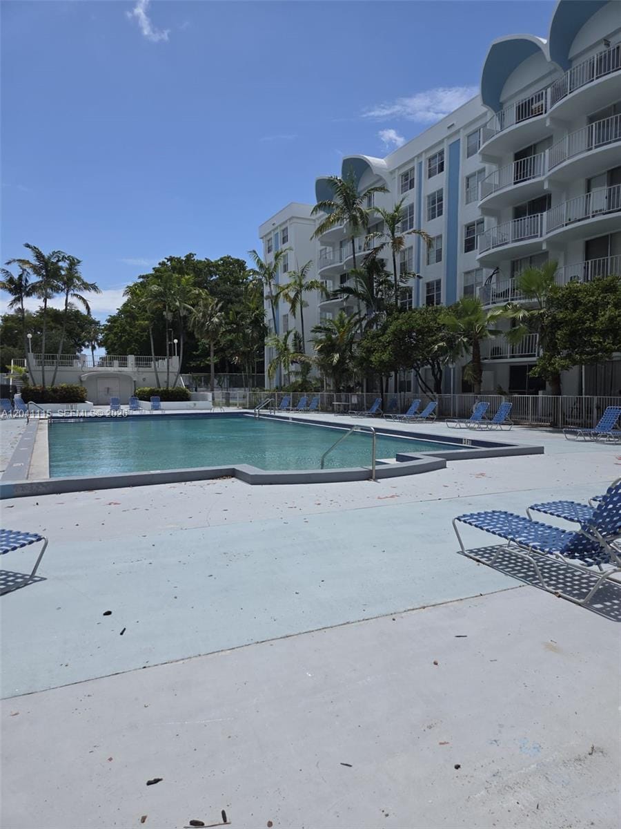 496 NW 165th St Road D-214, Miami, FL 33169 photo 21