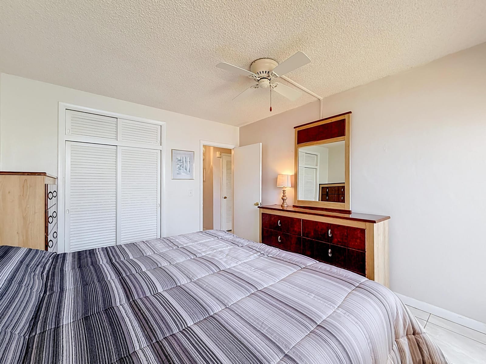 1050 SW 11th Street L2 — photo 11