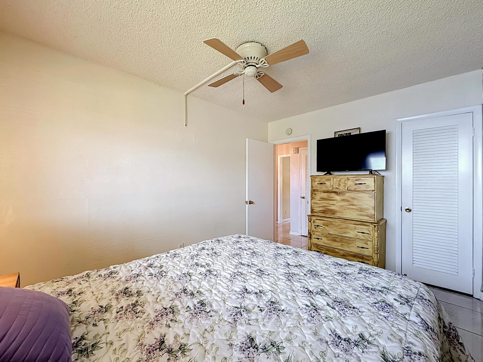 1050 SW 11th Street L2, Hallandale Beach, FL 33009 photo 15