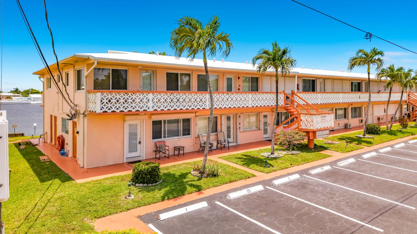 1050 SW 11th Street L2, Hallandale Beach, FL 33009 photo 19