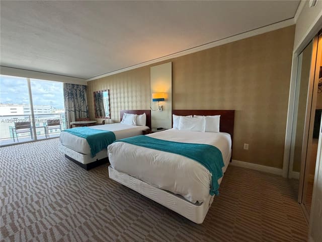 18001 Collins Avenue 618, Sunny Isles Beach, FL 33160