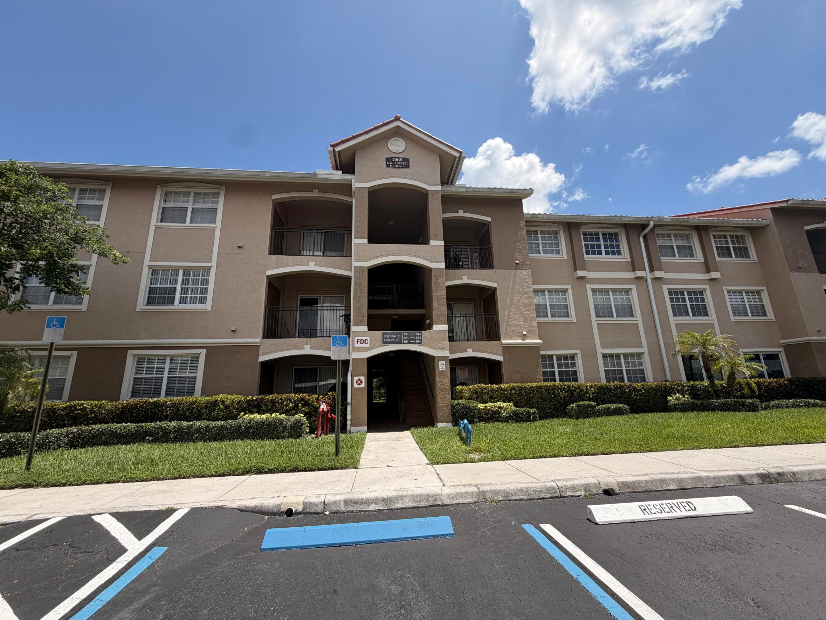 11601 SW 2nd Street 21104, Pembroke Pines, FL 33025, Pembroke Pines