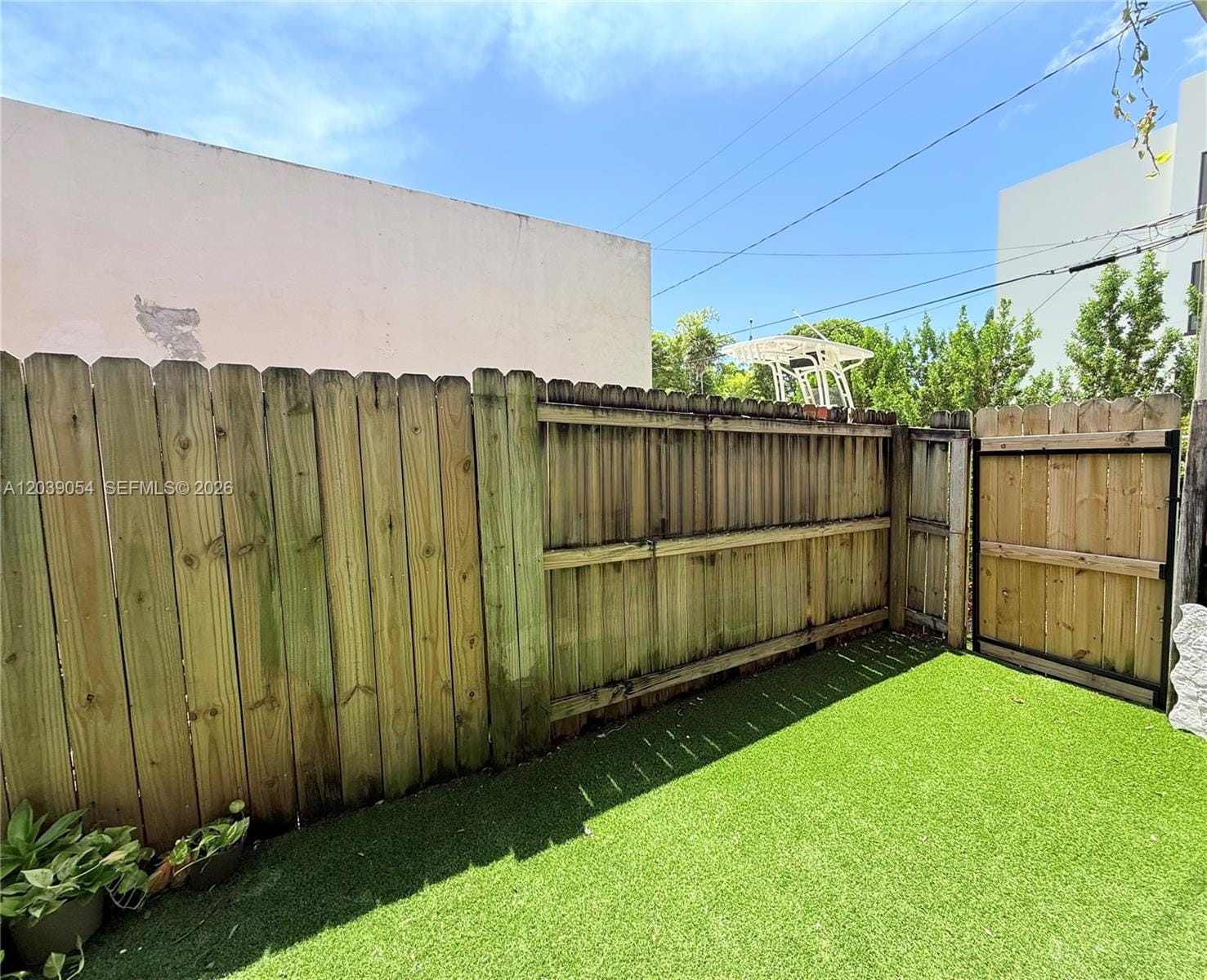 1722 Mayo Street 105 — photo 11