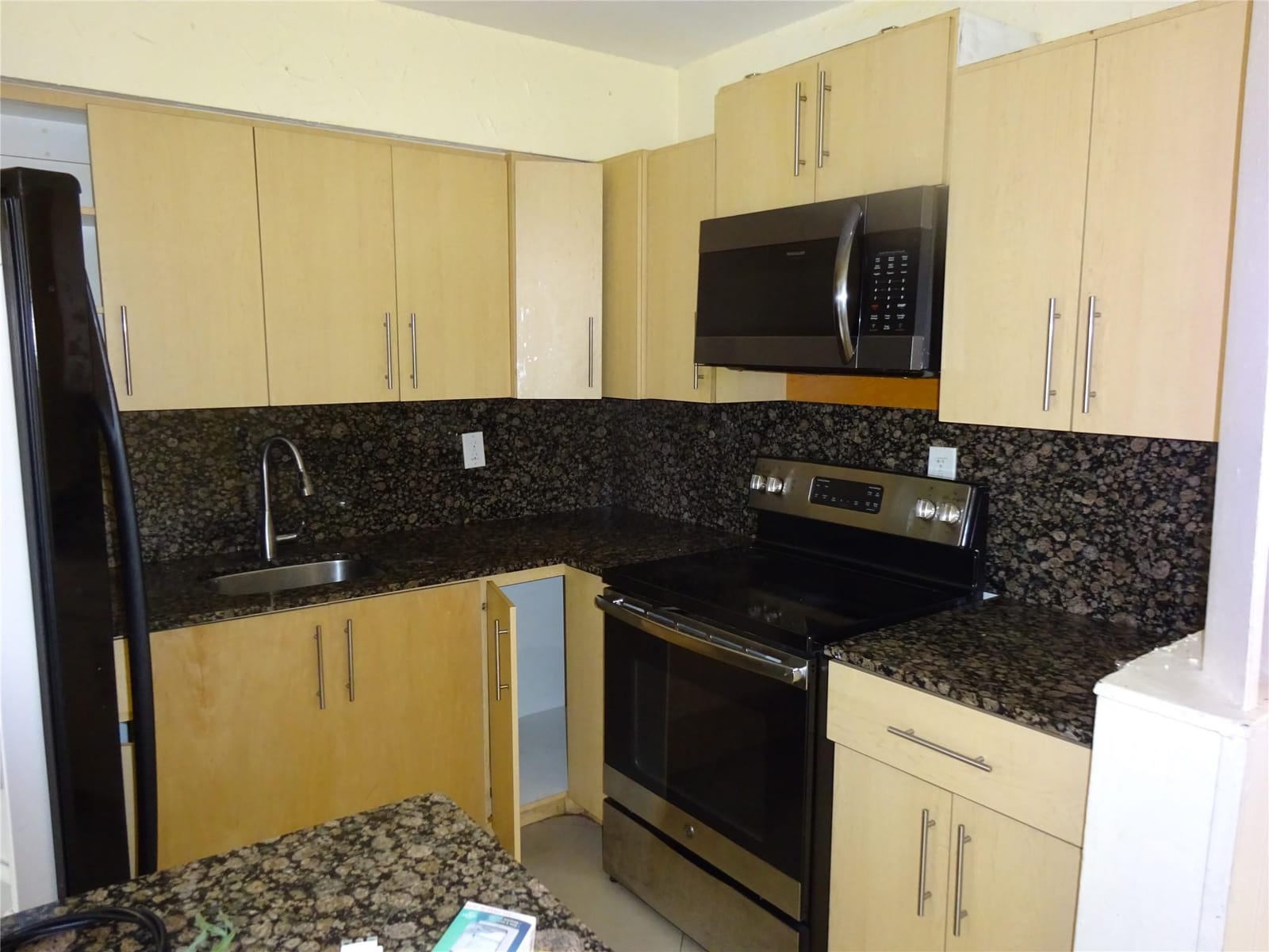 740 E Evanston Circle E — photo 2