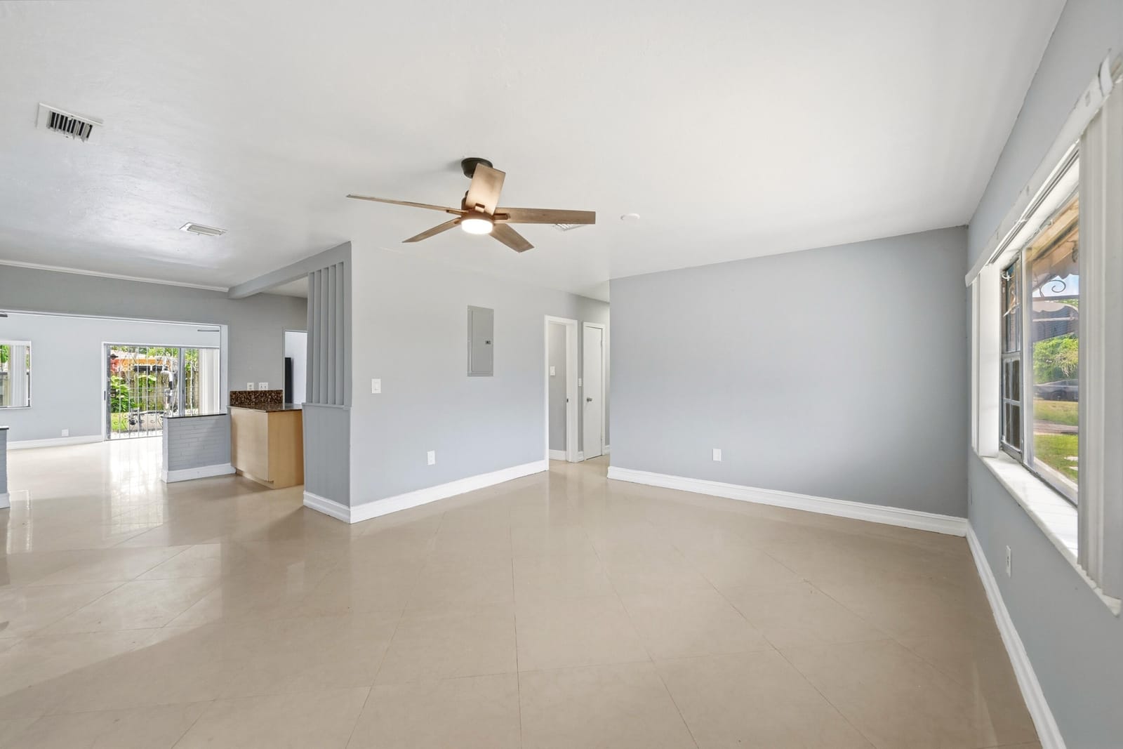 740 E Evanston Circle E — photo 11