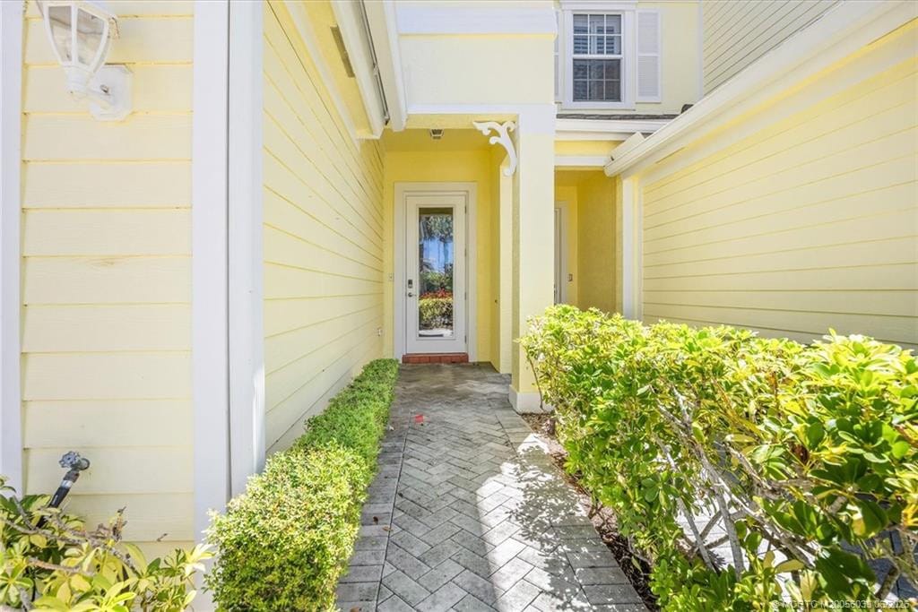 1004 Mariner Bay Boulevard, Fort Pierce, FL 34949 photo 5