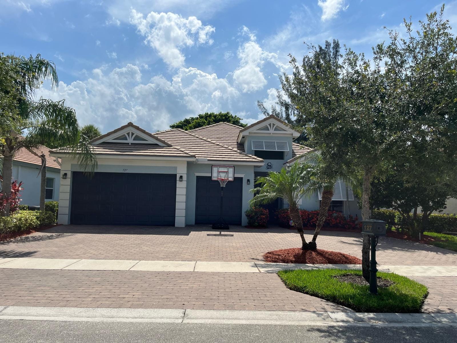 127 Palm Beach Plantation Boulevard — photo 2