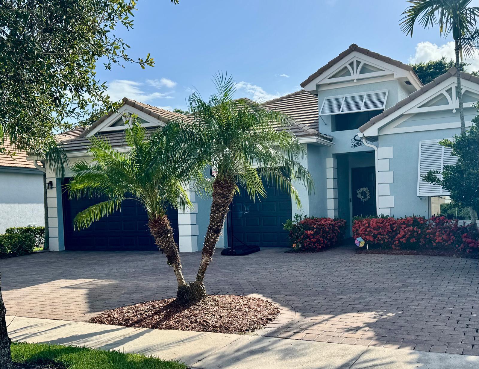 127 Palm Beach Plantation Boulevard