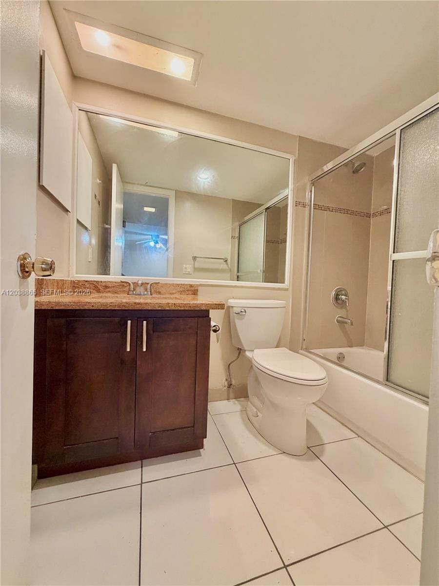 2320 S Cypress Bend Drive 206 — photo 12