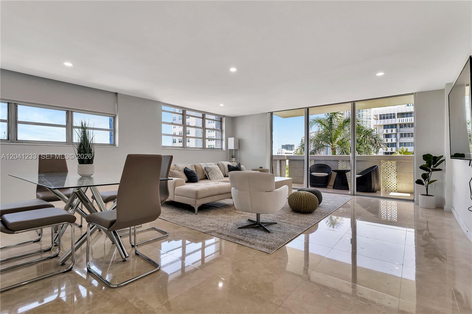 800 W Ave 635 635, Miami Beach, FL 33139, Miami Beach