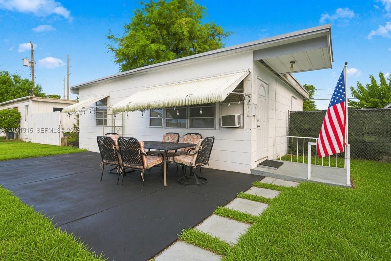 2118 Coolidge Street, Hollywood, FL 33020, Hollywood
