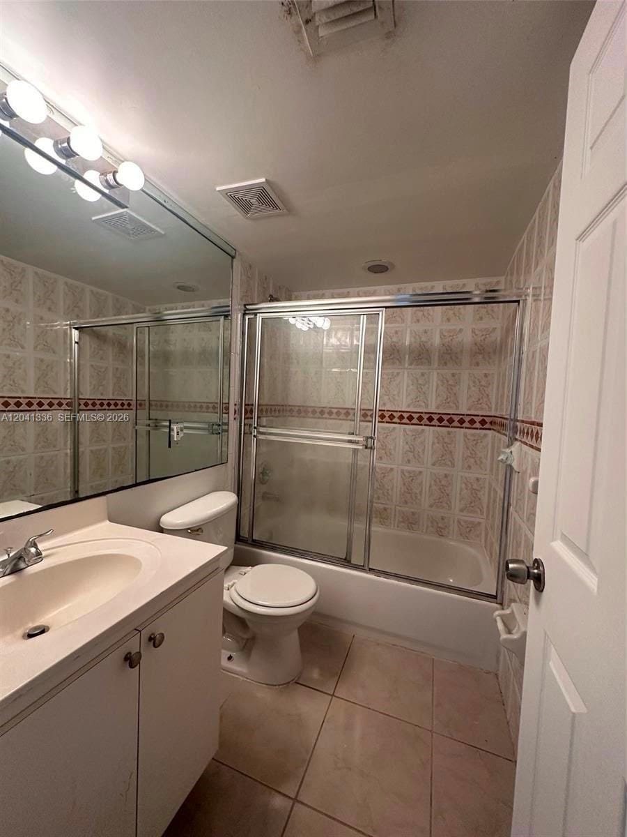 980 NE 170th Street 214, North Miami Beach, FL 33162 photo 11