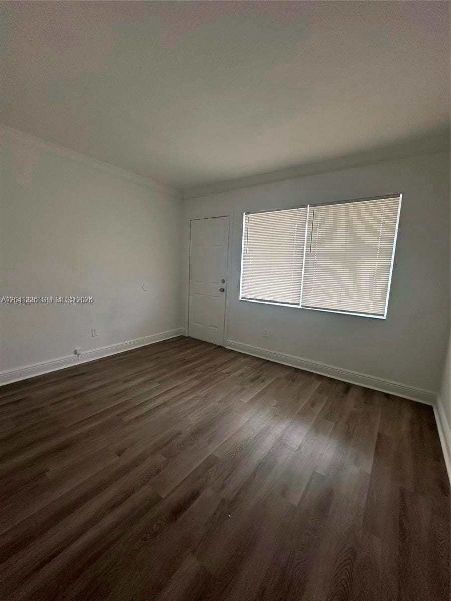 980 NE 170th Street 214, North Miami Beach, FL 33162 photo 6