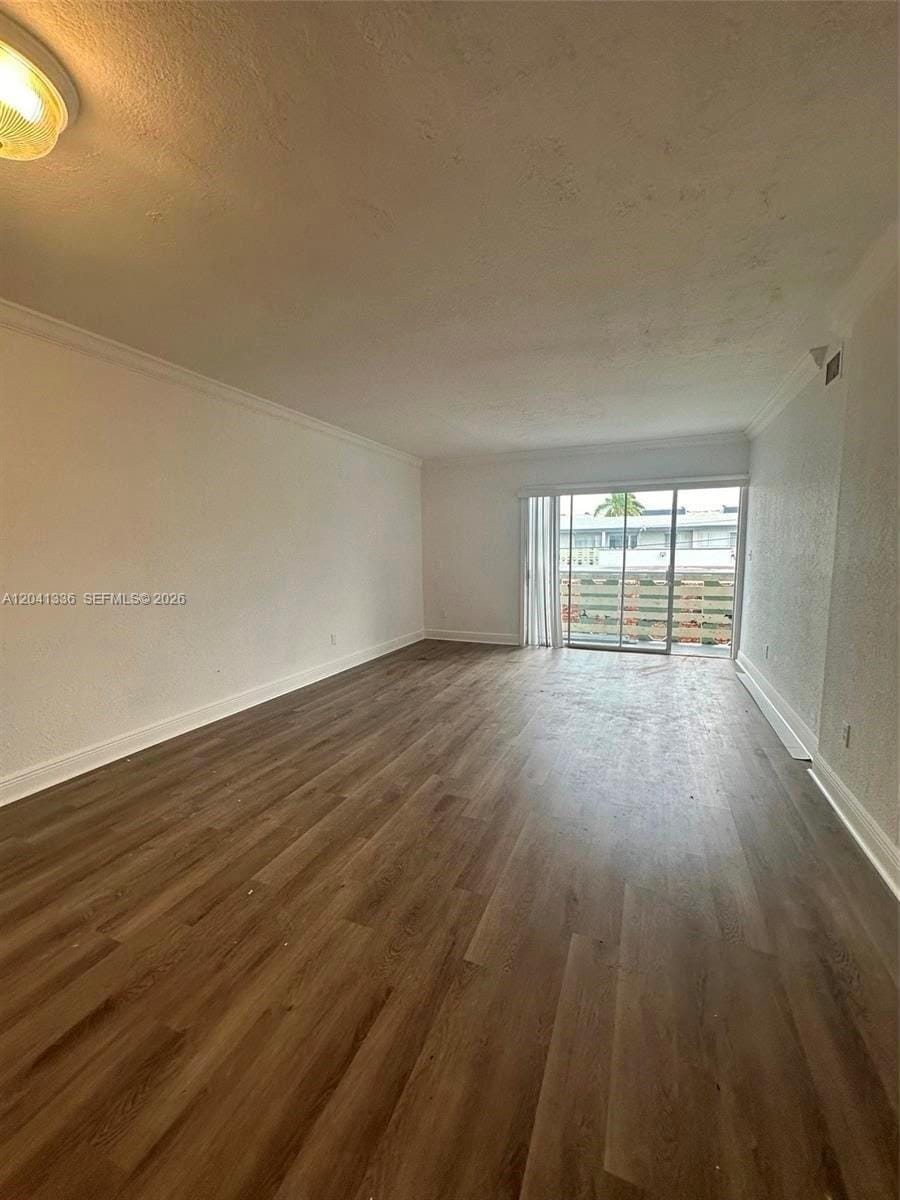 980 NE 170th Street 214, North Miami Beach, FL 33162 photo 10