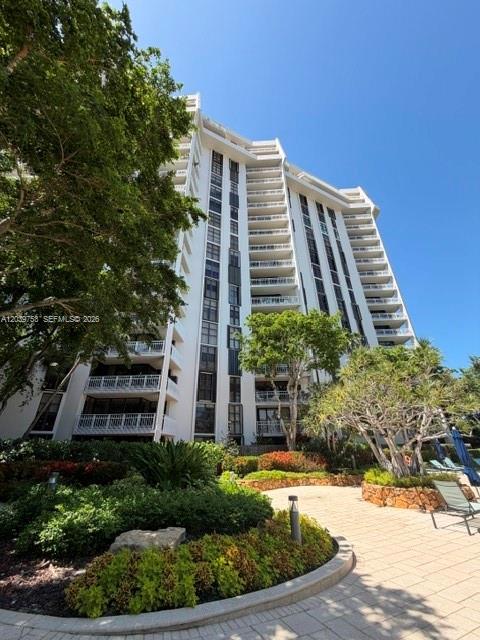 2000 Towerside Terrace 301, Miami, FL 33138, Miami