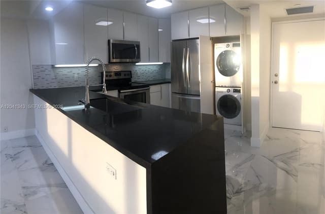 1901 Brickell Avenue B2003, Brickell Place, Miami, FL