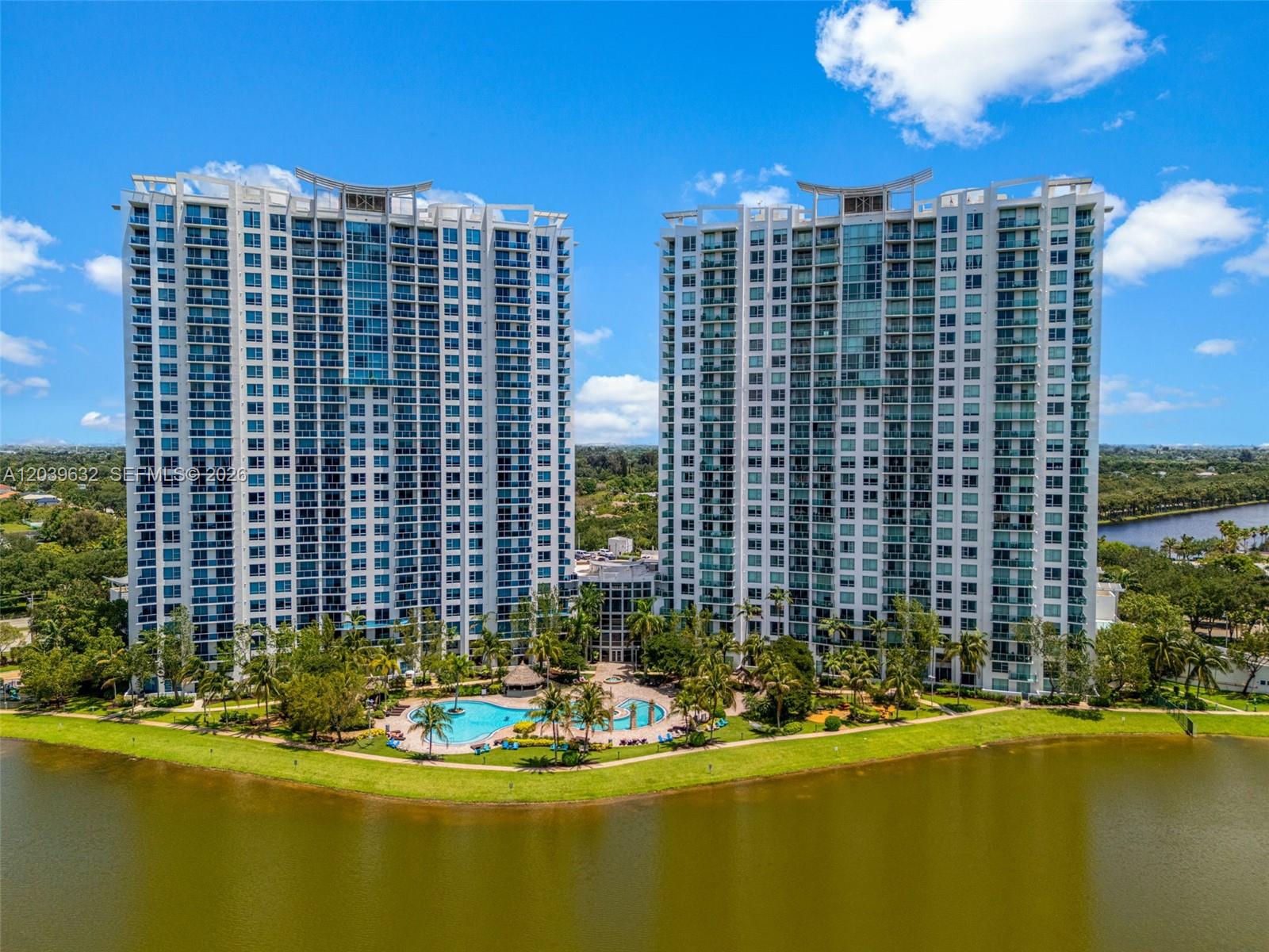 2641 N Flamingo Road 304N, Sunrise, FL 33323, Sunrise