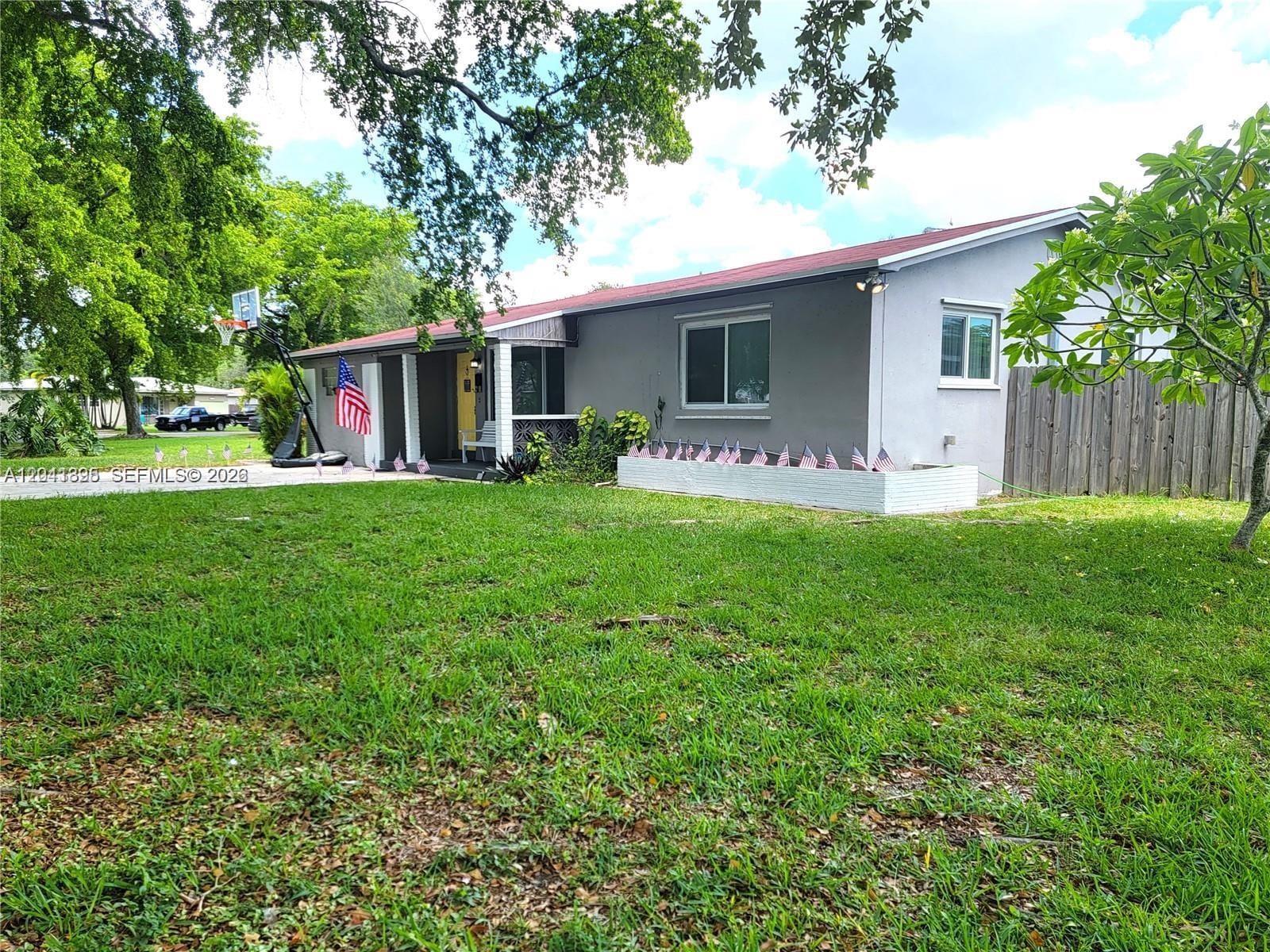 5721 Jefferson Street — photo 4