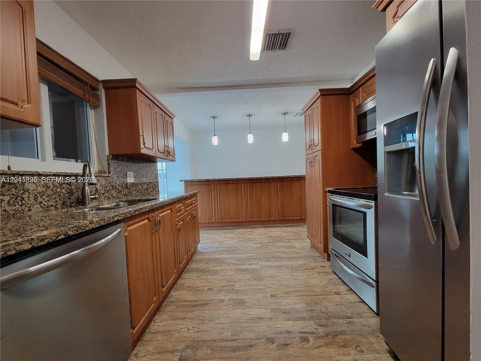 5721 Jefferson Street — photo 8