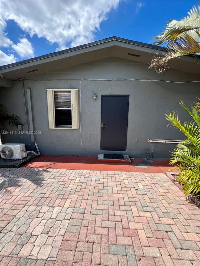 5410 W 7th Avenue 1, Hialeah, FL 33012