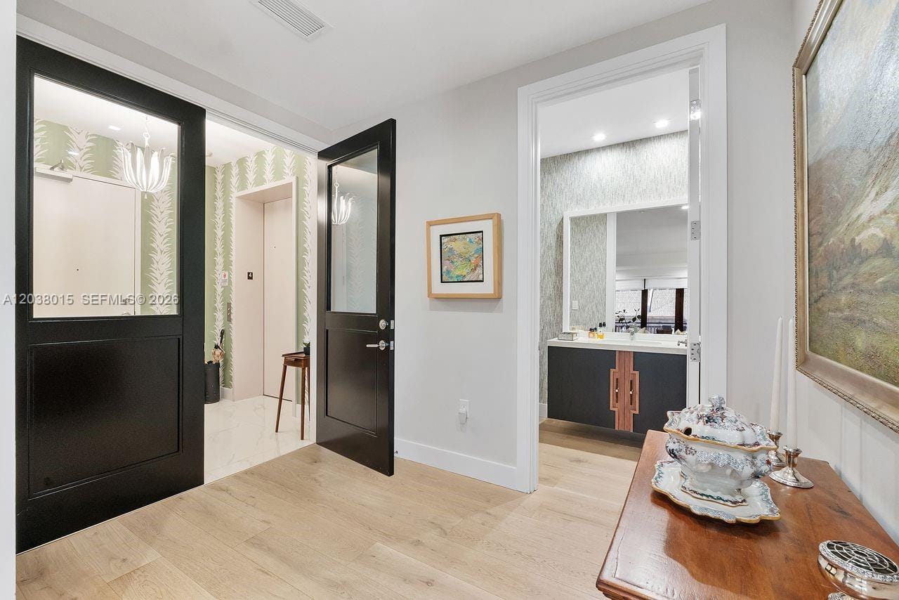 718 Valencia Avenue 403 — photo 5