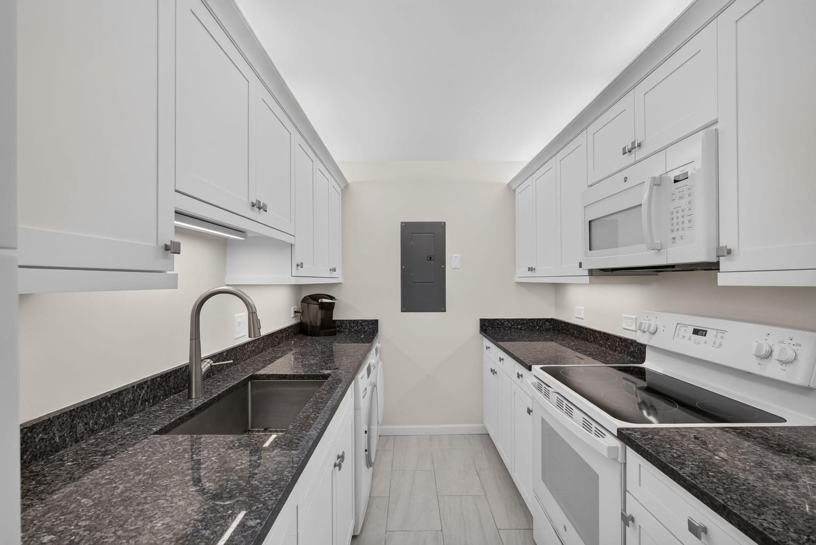 1208 Marine Way 205 — photo 4