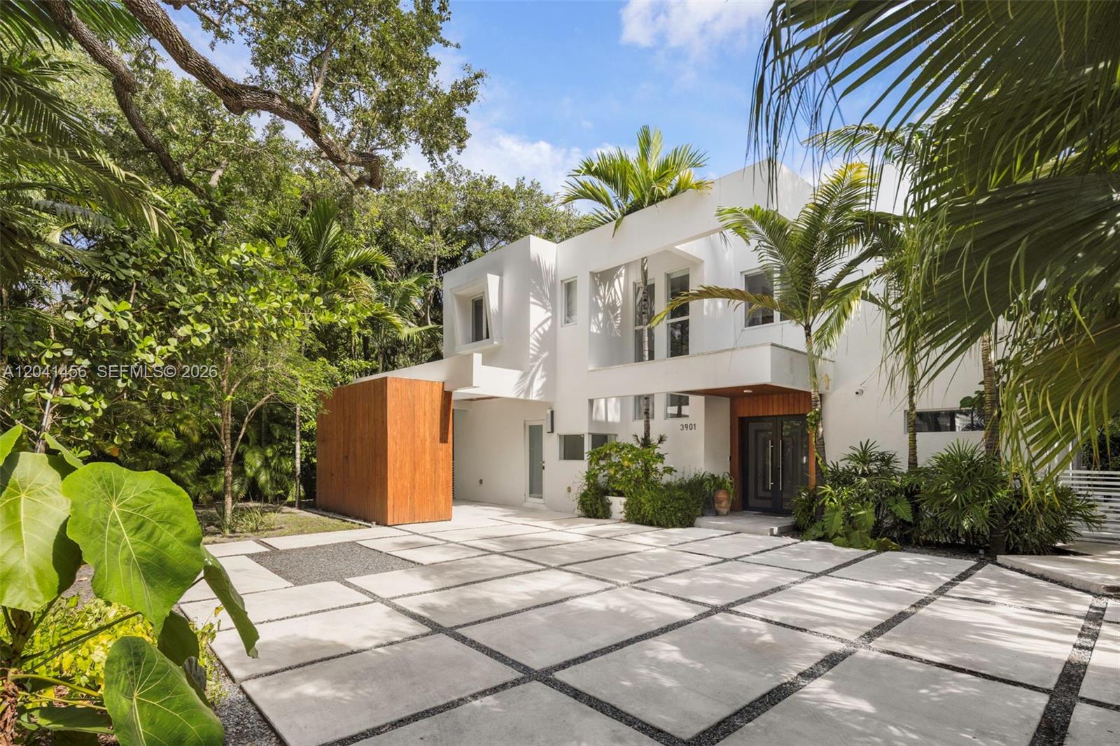 3901 Kumquat Avenue, Miami, FL 33133, Miami